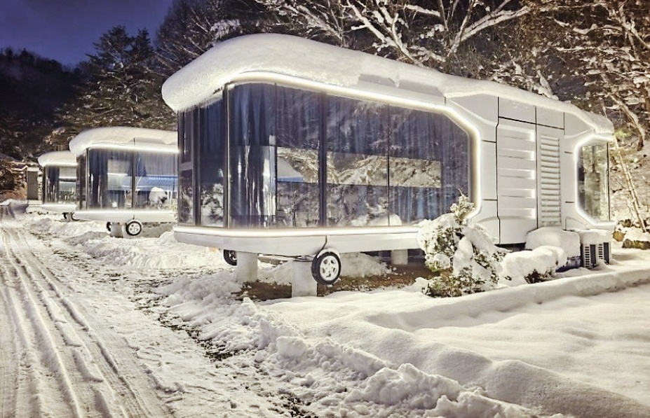 Hotel-style caravan glamping surrounded by snow in Daegwallyeong, offering a warm winter stay inside the Korean highlands