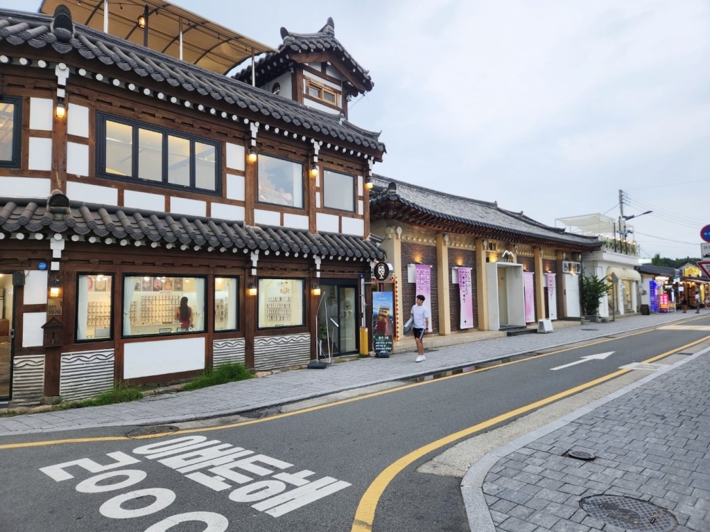 Traditional Korean-style buildings and cafés along Hwangridan-gil in Gyeongju, a popular stop during the family scooter tour.