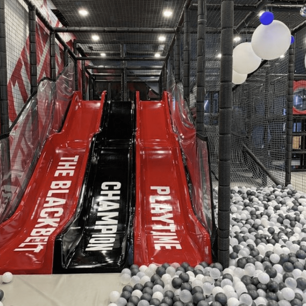 Indoor activity playground in Jamsil with slides and ball pit for kids